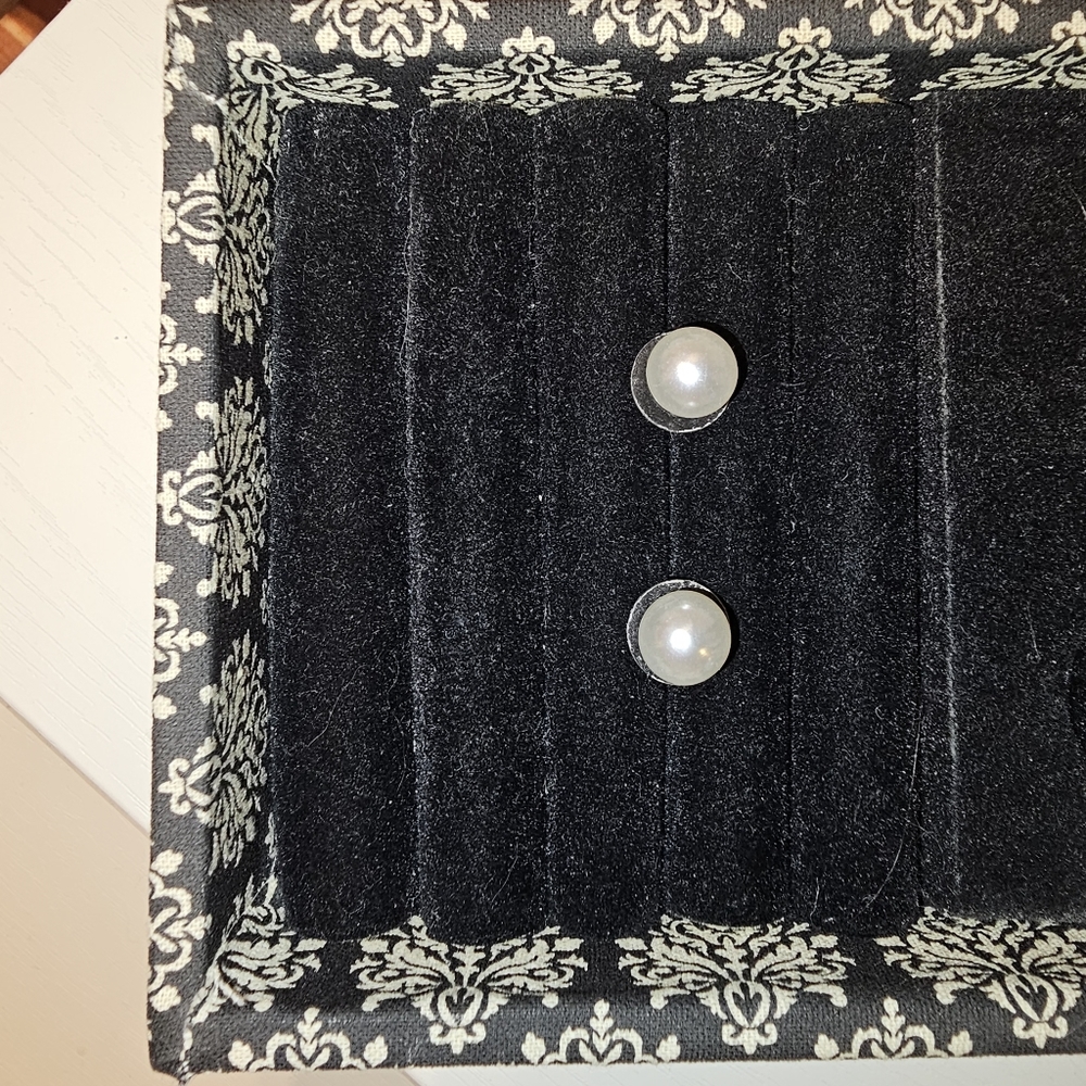 Pearl stud earrings